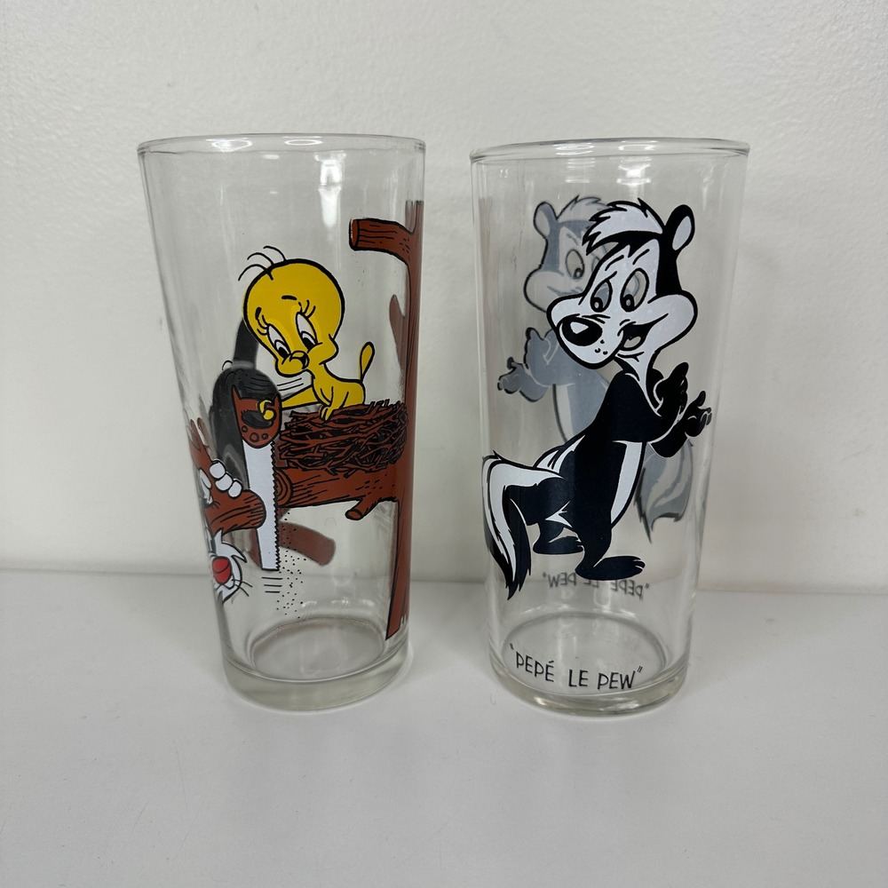 Vintage Pepsi Collector Series Looney Tunes Glasses Pepe Le Pew Sylvester Tweety